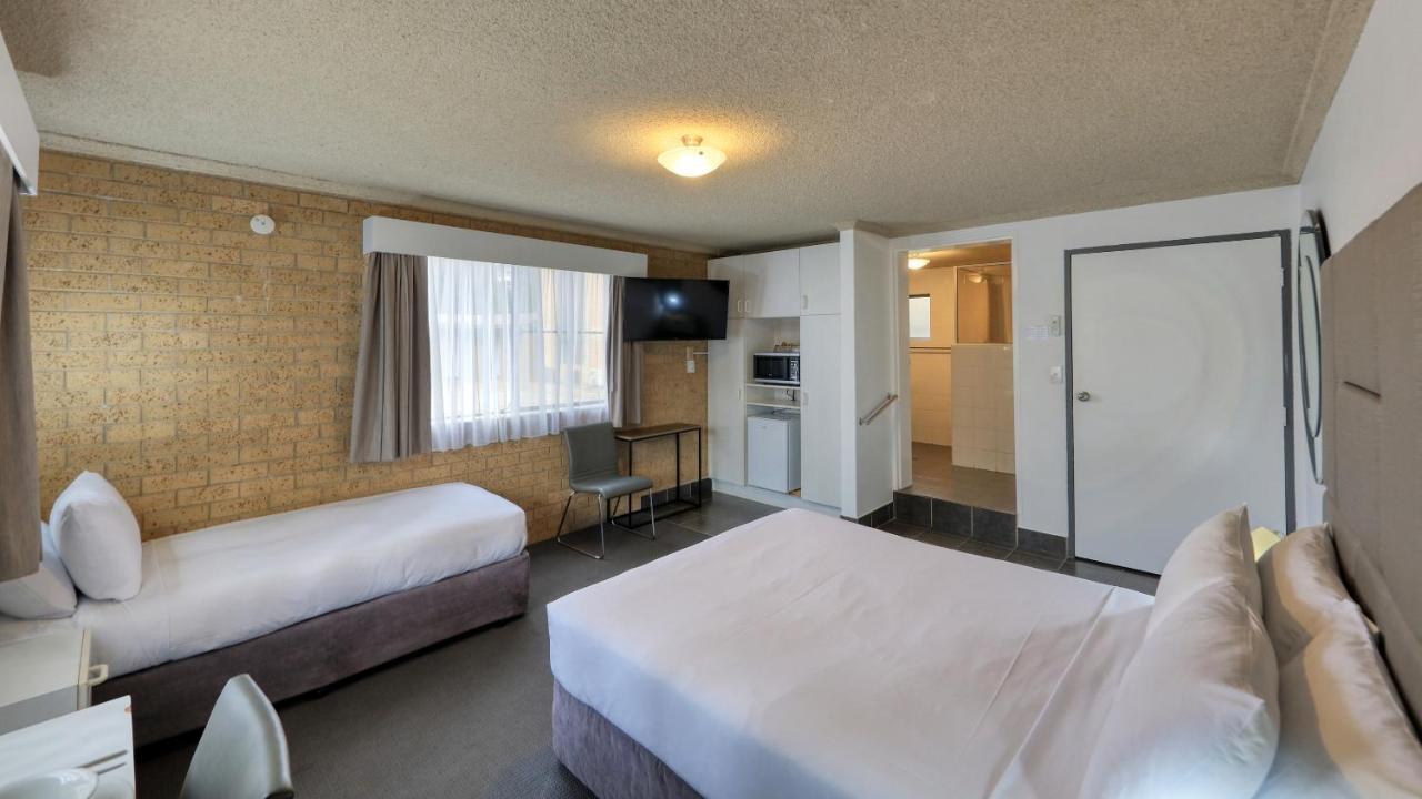 Hamilton Hume Motor Inn Yass Ngoại thất bức ảnh